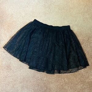 BONGO black lacy skirt size L
